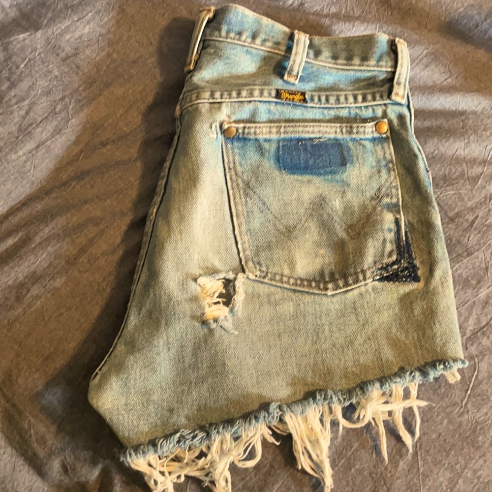 Vintage wrangler shorts size 32